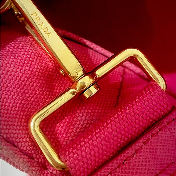 Prada Canapa in peonia color 100% authentic - Picture 16 of 17